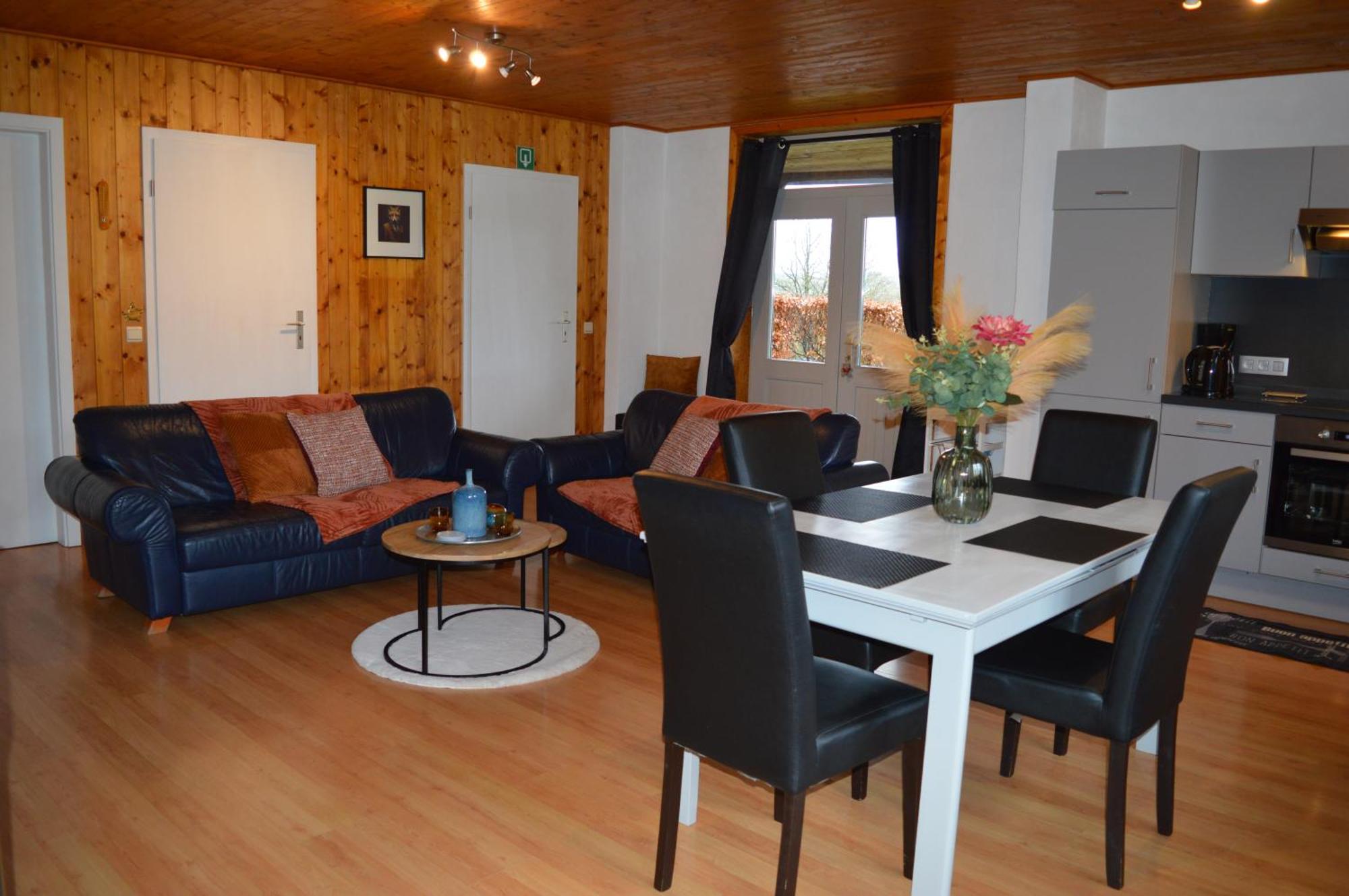 Les Melezes A Stavelot, 5 Personnes Villa Buitenkant foto